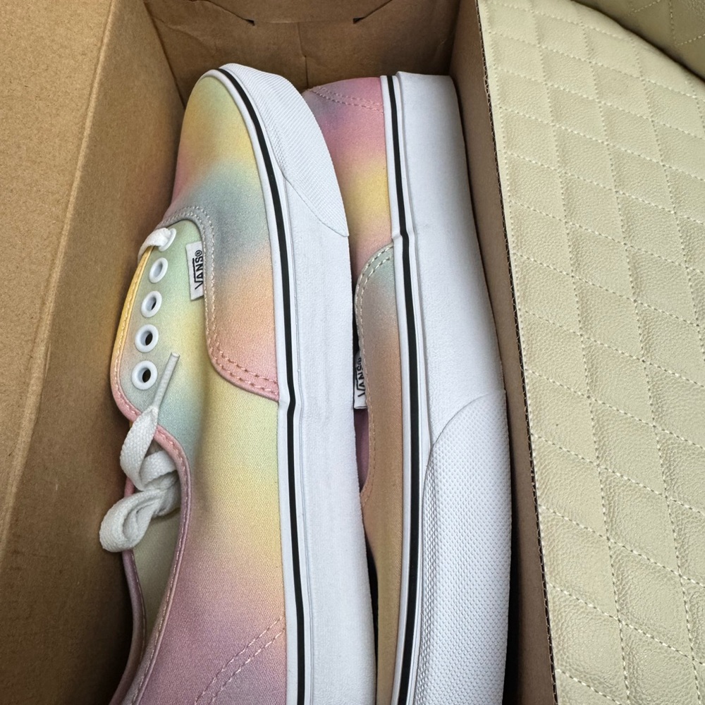 Vans authentic aura shift multi